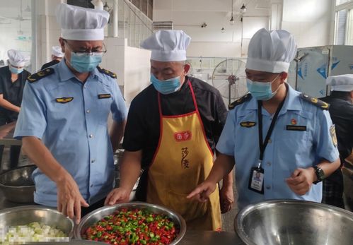 重庆市涪陵区龙桥街道市场监管所 护航暑期安全，开展夏令营食品销售专项检查